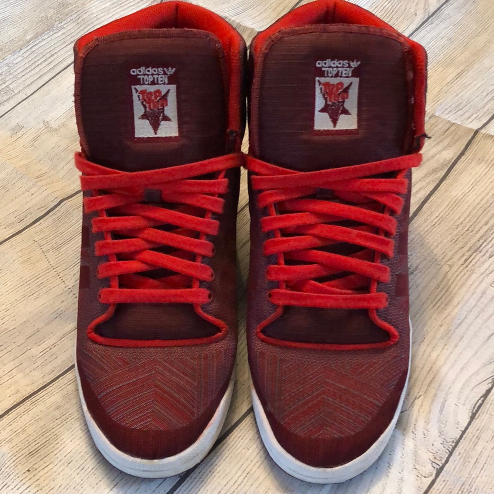 Adidas Top 10